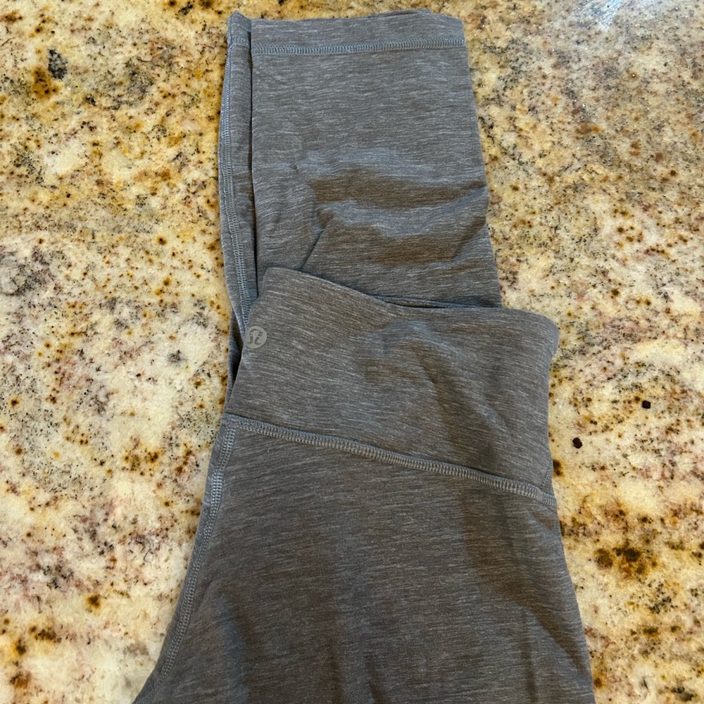 Lululemon cropped gray leggings